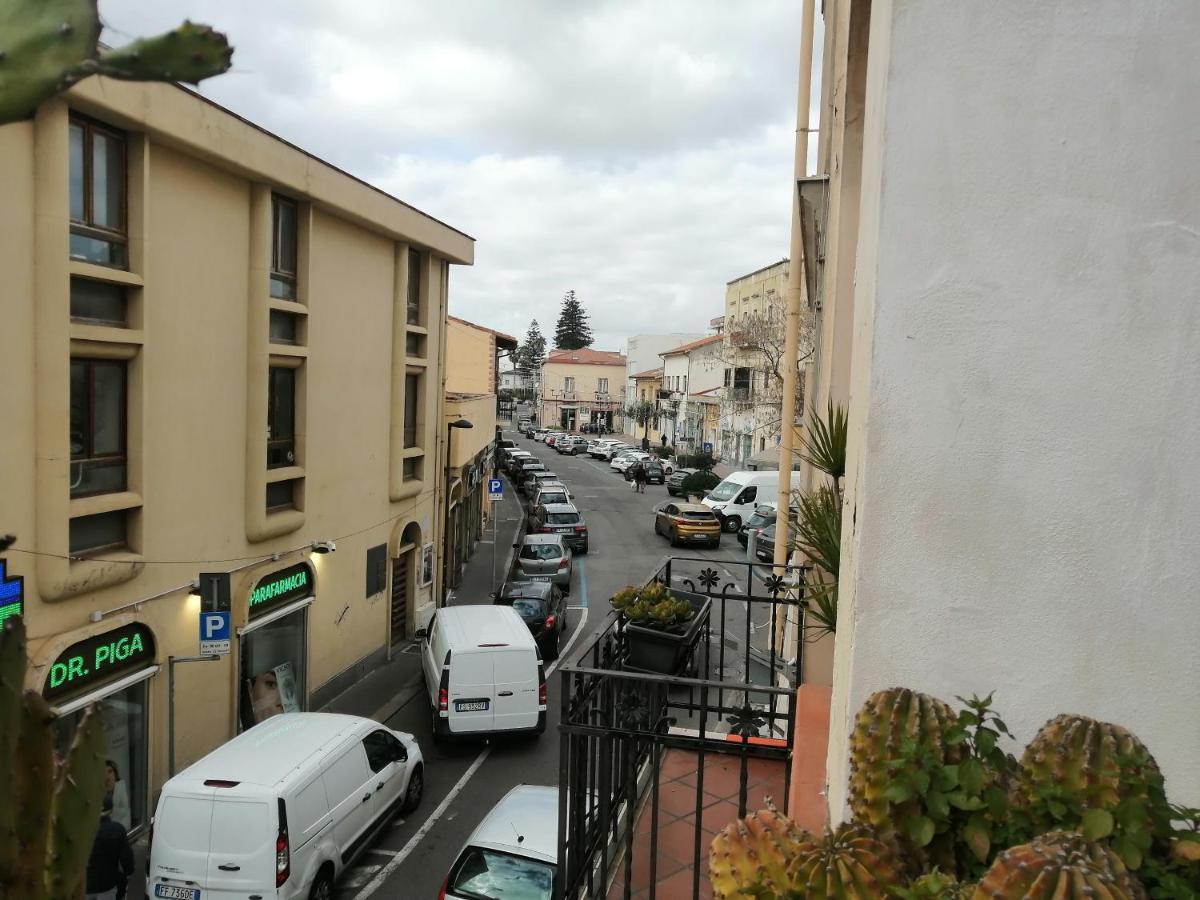 Hotel Residenza Schinardi à Oristano Extérieur photo